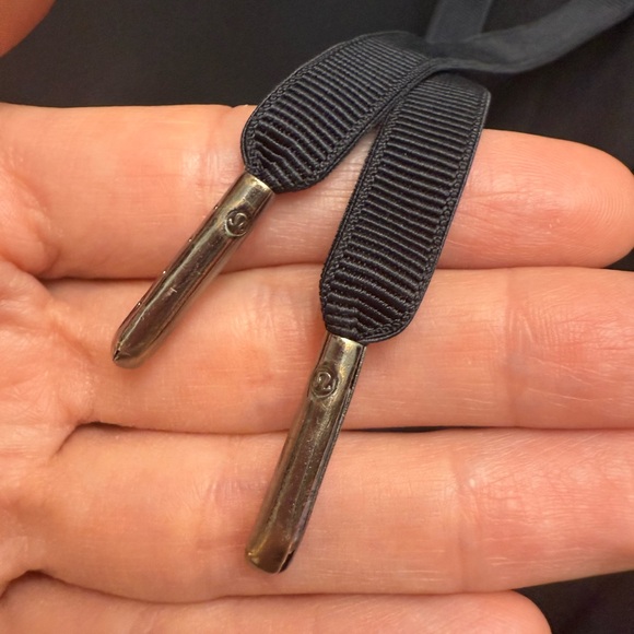 Lululemon On The Fly 7/8 Pant Black Size 8 - Picture 4 of 9